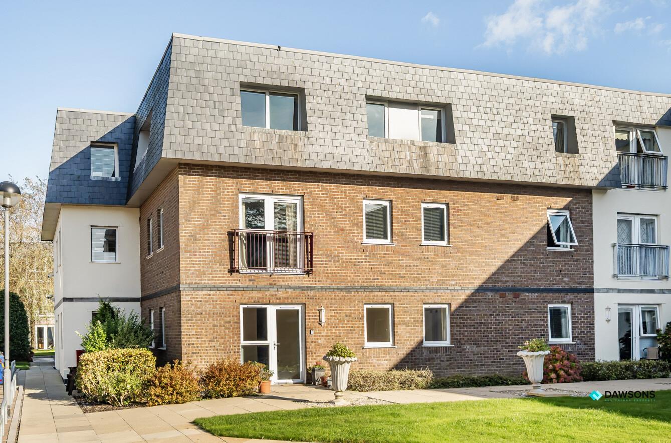 Willow Court, Clyne Common, Swansea, SA3 3JB